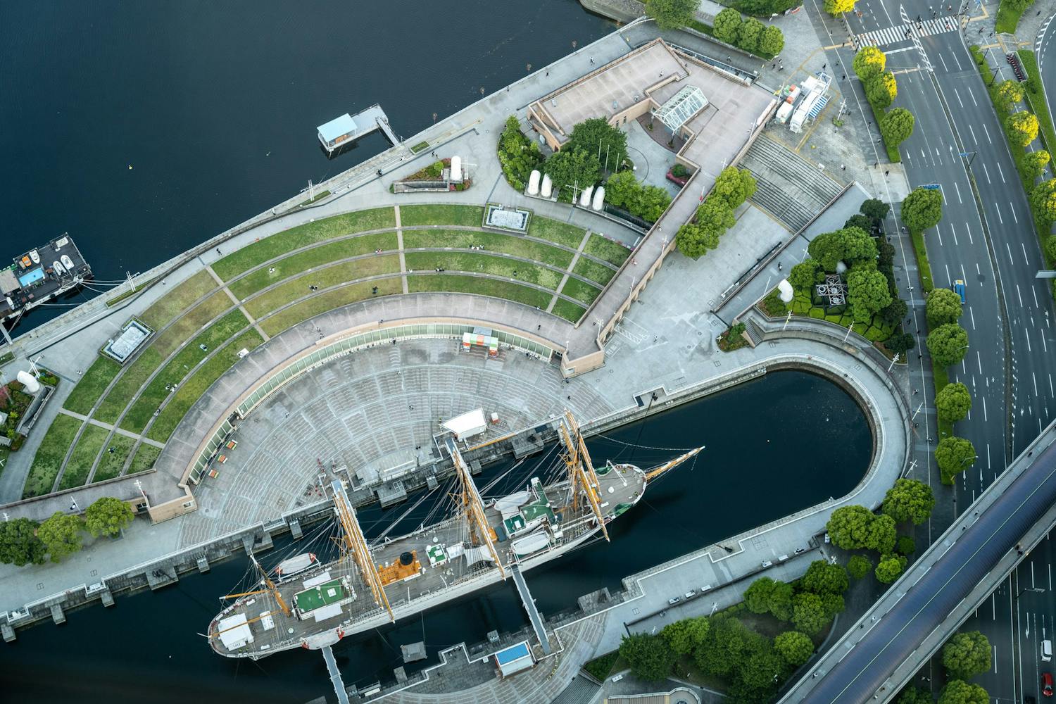 purjealus ylhäältä kuvattuna